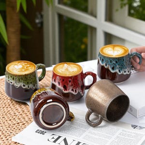 Handgjord keramisk kaffemugg: Färgglad lavaglasyrkeramik