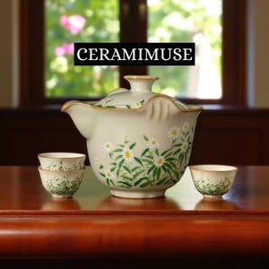 Juego de té de cerámica de estilo japonés con detalles florales pintados a mano y una tetera y taza de té a juego con estuche de té portátil I La hora del té