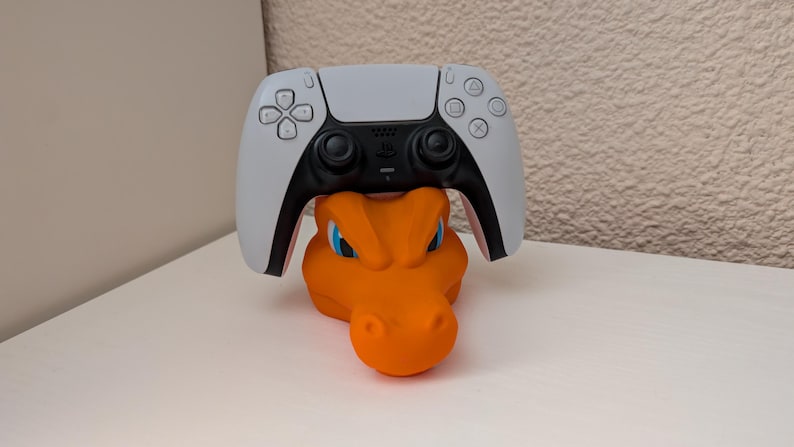 Charizard support controller image 2