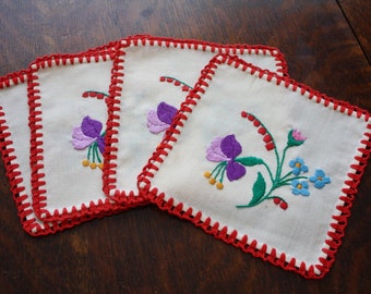 Hungarian Embroidery Kalocsa Set of 4 Doilies/Hot Pads/Applique Patches