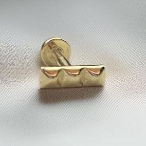 14K Gold Bar Piercing – Minimalistischer Bolzen, Flach Rückseite, Tragus oder Knorpelohrring