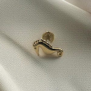 14K Solid Gold Seahorse Cartilage Piercing – Cute Animal Screw Back Stud