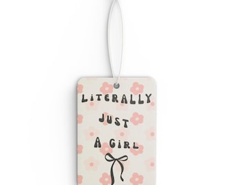 Kwiatowy odświeżacz powietrza do samochodu: Etykieta zapachowa „Just a Girl”