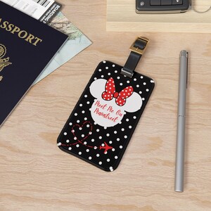 Etiqueta de equipaje inspirada en Minnie Mouse, accesorios de viaje de Disney, etiqueta para maleta, regalo de vacaciones, artículo esencial para parques temáticos imagen 2