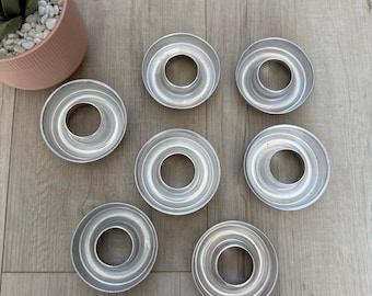 Formas vintage de alumínio em formato de donut para bolos individuais, gelatinas e tortas (7 unidades)