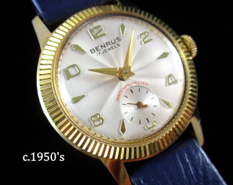 Reloj Benrus - c.1930s/'40s en un estuche personalizado de los años 50.