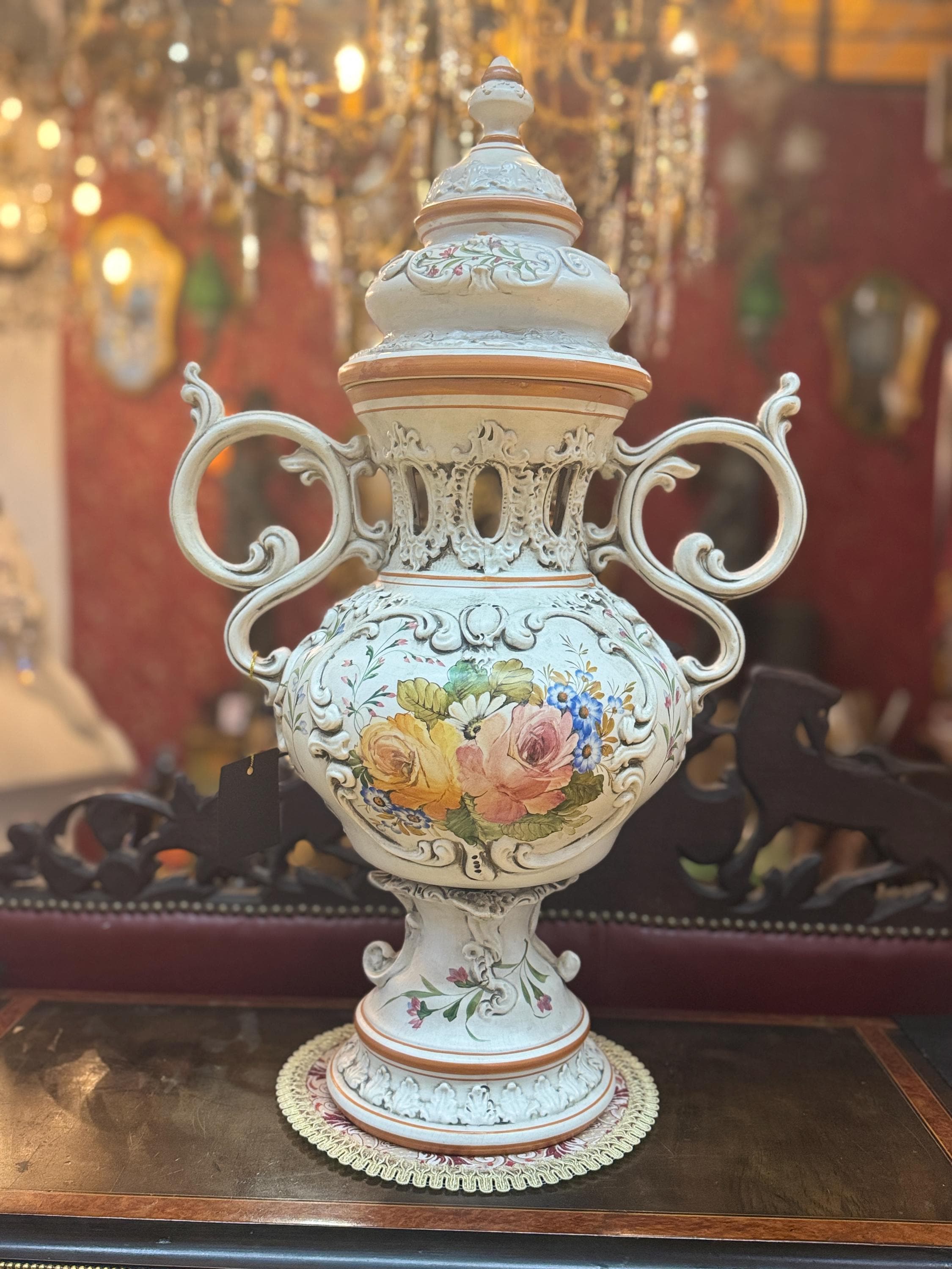 花模様彫刻の陶器花瓶 模様のある陶器の花瓶：花のホームデコレーション - Etsy 日本