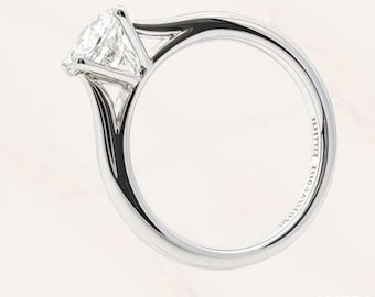 French-style elegant 18K diamond engagement ring | The purest form of love