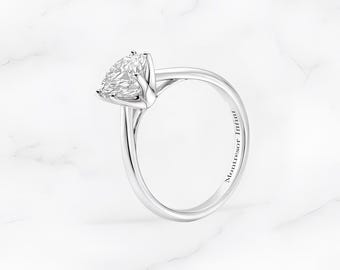 18K Gold Lab-Grown 1 Carat Diamond Ring: Delicate Design