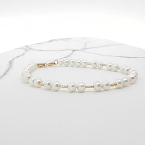 18K Real Gold Natural Freshwater Pearl Bracelet Jewellery | 6.5-inch Round Beads