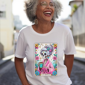 La Buela Tarot-Karte Shirt, Mexikanische Abela, Spanischer Muttertag, Latein Oma Skelett Catrina Mama T-Shirt, Mama T-Shirt, Dia de las Madres