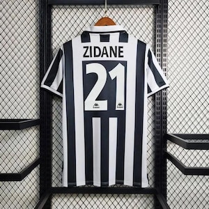 Juventus shirt | Zidane 21| Retro 1996 97|  Home| vintage jersey| soccer jersey Juventus| Juventus| Jersey Juve| Juventus jerseys| Juve retro|