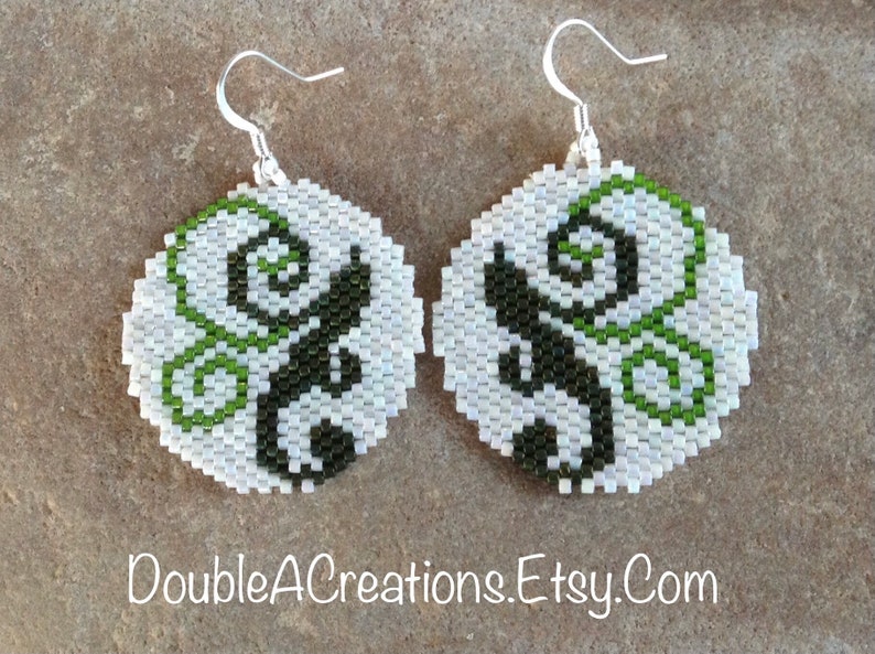 Round Green Scroll Southwest Peyote Beaded Earrings image 9