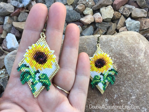 Beaded sunflower earrings deals