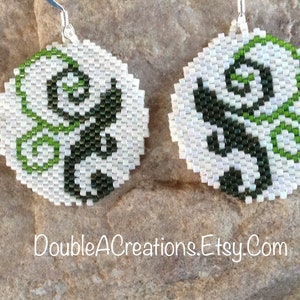 Round Green Scroll Southwest Peyote Beaded Earrings image 4