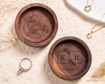 Personalized Wooden Ring Dish, Custom Wedding Ring Dish, Engagement Ring Holder, Engraved Jewelry Dish, Christmas Gifts for Mom,Wedding Gift