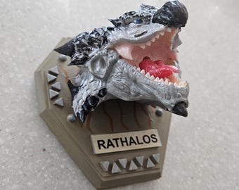 Silver Rathalos Head Mount Plaque