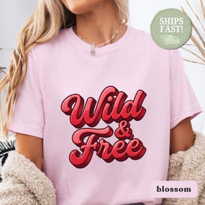 Bold Cursive Font Shirt America Independence Gift Women Classic Tee Typography T-Shirt American Enthusiast Vintage Tshirt Freedom Graphic