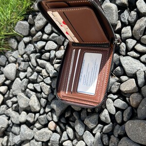 Vegan Leather Zipper Wallet with Crocodile Texture, Minimalist Bifold Coin Card Holder, Slim Leather image 4