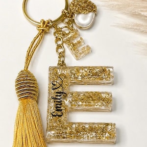 Personalized Resin Initial Keychain, Gold Flake Letter Keychain, Custom Name Keyring, Alphabet Charm, Gift for Her, Mother’s Day Gift