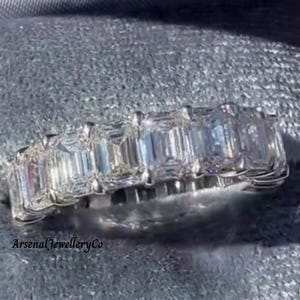Full Eternity Emerald Cut Moissanite Engagement Band for Woman Simulant Diamond Wedding Band Stackable Ring Emerald Flawless Minimalist Ring