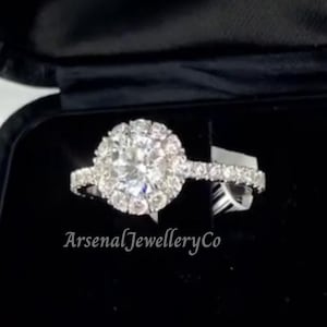 1 CT Round Halo Engagement Ring Elegant Stackable Eternity Bridal Ring Unique Sterling Silver Wedding Ring Anniversary Gift Moissanite Ring