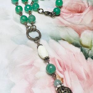 GREEN GEMSTONE NECKLACE