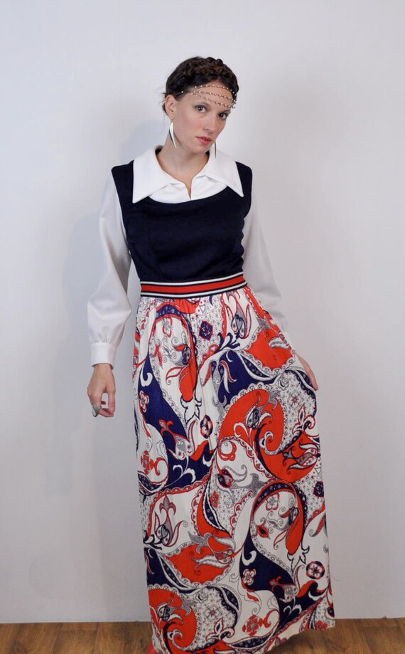 Red White and Navy Blue Dress 1970s Paisley Maxi … - image 3