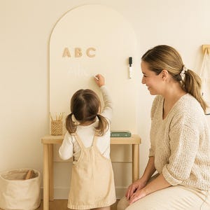 Pizarra magnética con arco en blanco marfil mate – Calcomanía de pared de aprendizaje Montessori + Lista de tareas