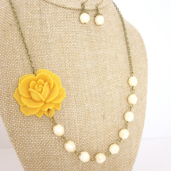 Yellow Statement Necklace Yellow Jewelry Flower Necklace Mustard Yellow Bridesmaid Jewelry Bridesmaid Necklace Rustic Wedding Jewelry