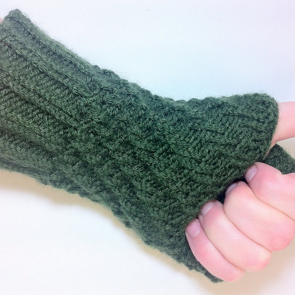 Pattern - Knitted Spiral Fingerless Gloves