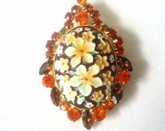 DeLizza and Elster a/k/a Juliana Domed Yellow Hibiscus Painted Raised Relief Glass Brooch Pendant RARE Highly Sought After