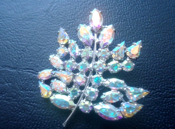B david brooch discount