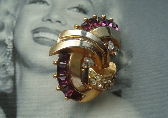 Coro Unsigned Early 1940's Amethyst Brooch