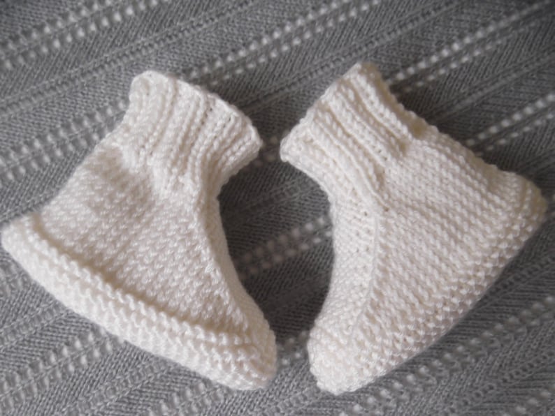 Instant Download Knitted Baby Boots Knitting pattern PDF. Knitting Baby Pattern. Knit for Baby. Knit Booties Pattern. image 4