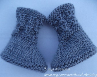 Instant Download Knitting pattern (PDF) Grey Booties. Knitting Baby Pattern. Knit Booties Pattern. Baby Socks Pattern. Baby Boy Booties.