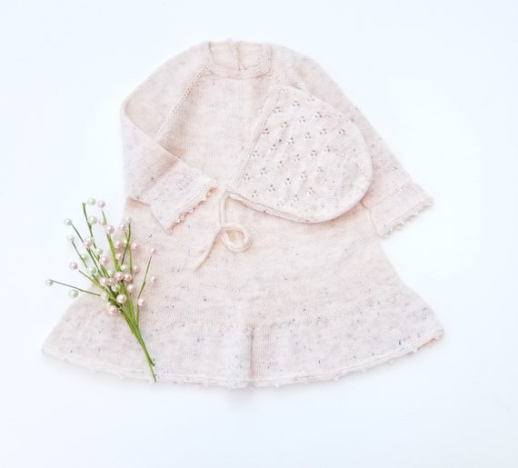 Merino Wool Baby Girl Dress and Bonnet Set. Hand Knit Baby Girl Set. Baby Girl Bonnet. Baby Girl Dress. Retro Style Baby Girl Dress Bonnet