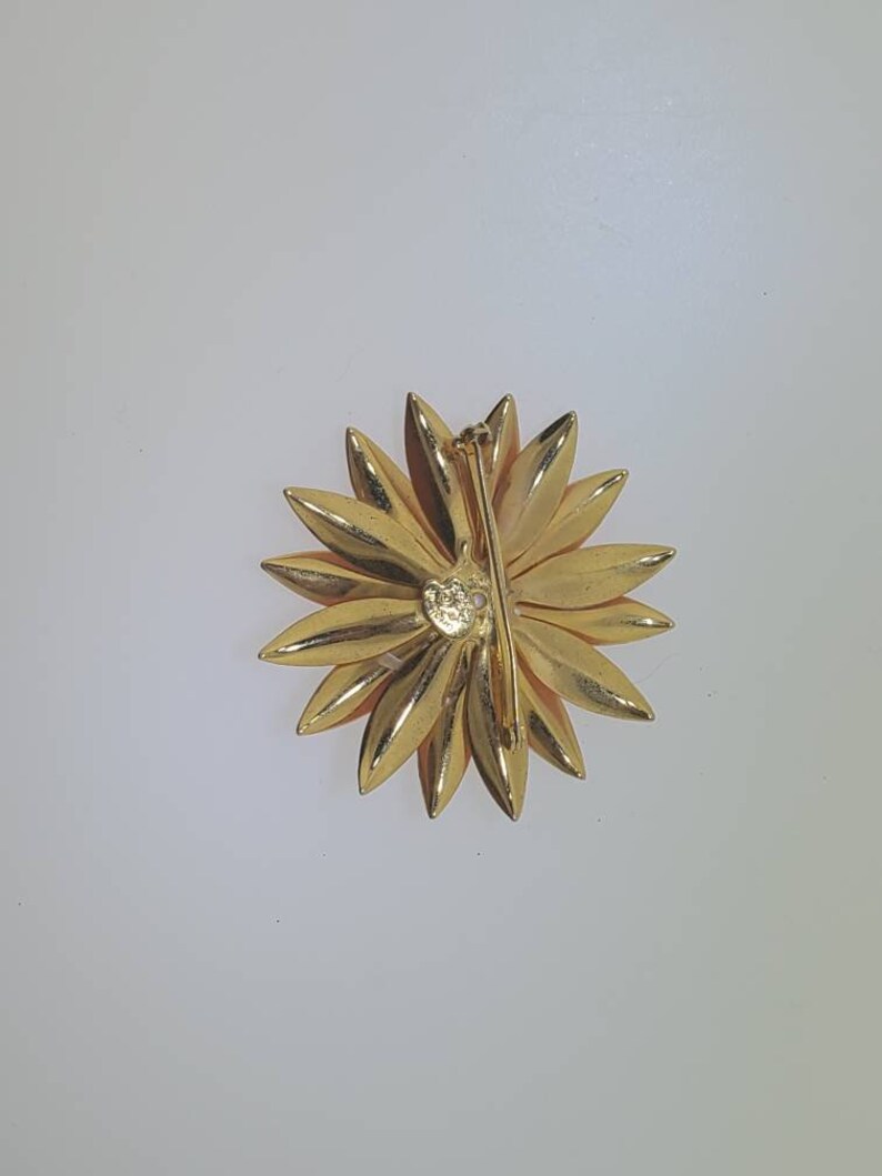 Vintage Mod 1960s enamel metal flower jewelry Bold springtime brooches Floral bloom lapel pins image 6