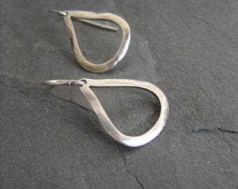 Simplicity sterling silver teardrop earrings