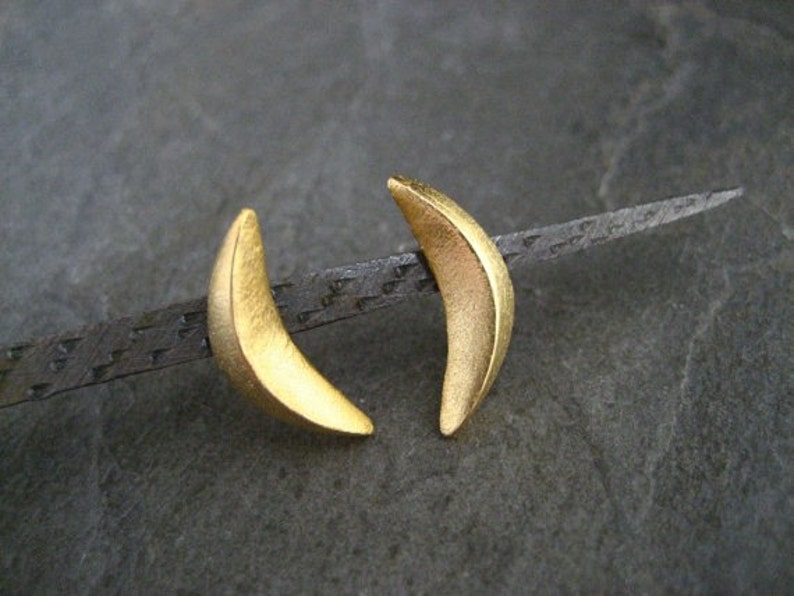 Half Moon Crescent Stud Earrings 925 Sterling Silver Choose Color