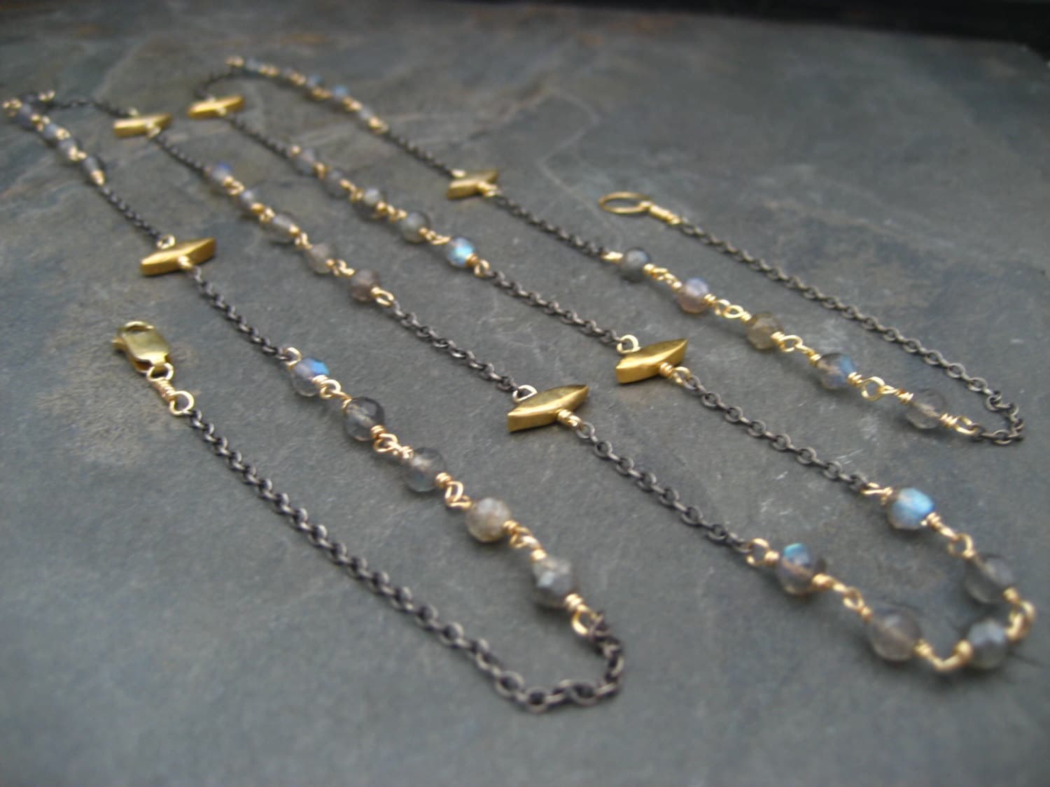 Collier Long Vintage En Perles De Labradorite Naturelle – Pierres Gemmes – Occasion