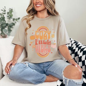 Cozy Fall Vibes Shirt, Autumn Aesthetic Tee, Cute Fall Graphic Tee, Fall Outfit, Comfy Seasonal T-shirt
