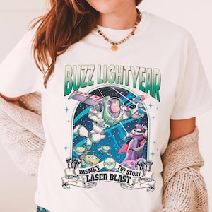 Retro 90s Disney Buzz Lightyear Tee, Crop Top, Toy Story Collection, Pixar Movie Shirt, Perfect for Disney Fans, Space Ranger Design