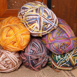 Personalisiertes Boutique Garn in verschiedenen Farben gehäkelt Spielzeug Tiere Sport Puppen Garne, Strickgarne