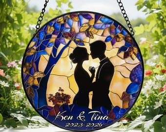 Silueta de pareja de novios bajo un árbol, atrapasol de vitrales, decoración para el hogar, romántico colgante de ventana, decoración de aniversario, regalo de San Valentín