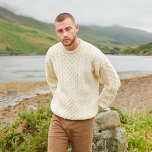 Traditional Aran Sweater for Men | 100% Merino Wool Irish Knit | Cream Fisherman Sweater | Cozy Gift from Ireland