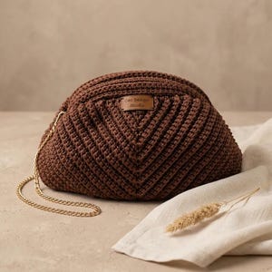 Crochet Frame Clutch Bag Pattern – Elegant Purse | Macrame Yarn, PDF + Video | Easy Beginner Pattern