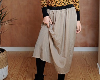 Midi Skirt with Elastic Waist,  Fancy yet Easy Look - Chic Comfy Fashion