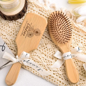 Personalized Bridesmaid wood Comb, Bridesmaid Proposal & Best Friend&#39;s Birthday, Gift for Women, Carving commemorative combs, Name comb
