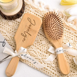 Personalized Bridesmaid wood Comb, Bridesmaid Proposal & Best Friend&#39;s Birthday, Gift for Women, Carving commemorative combs, Name comb